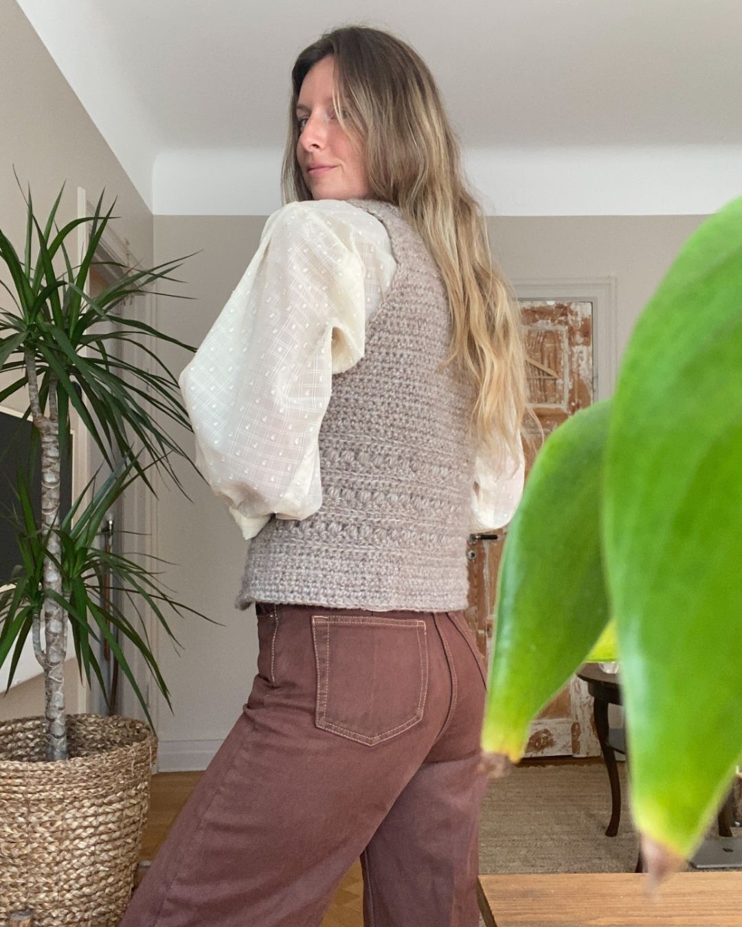 Lovis Vest (ENG)