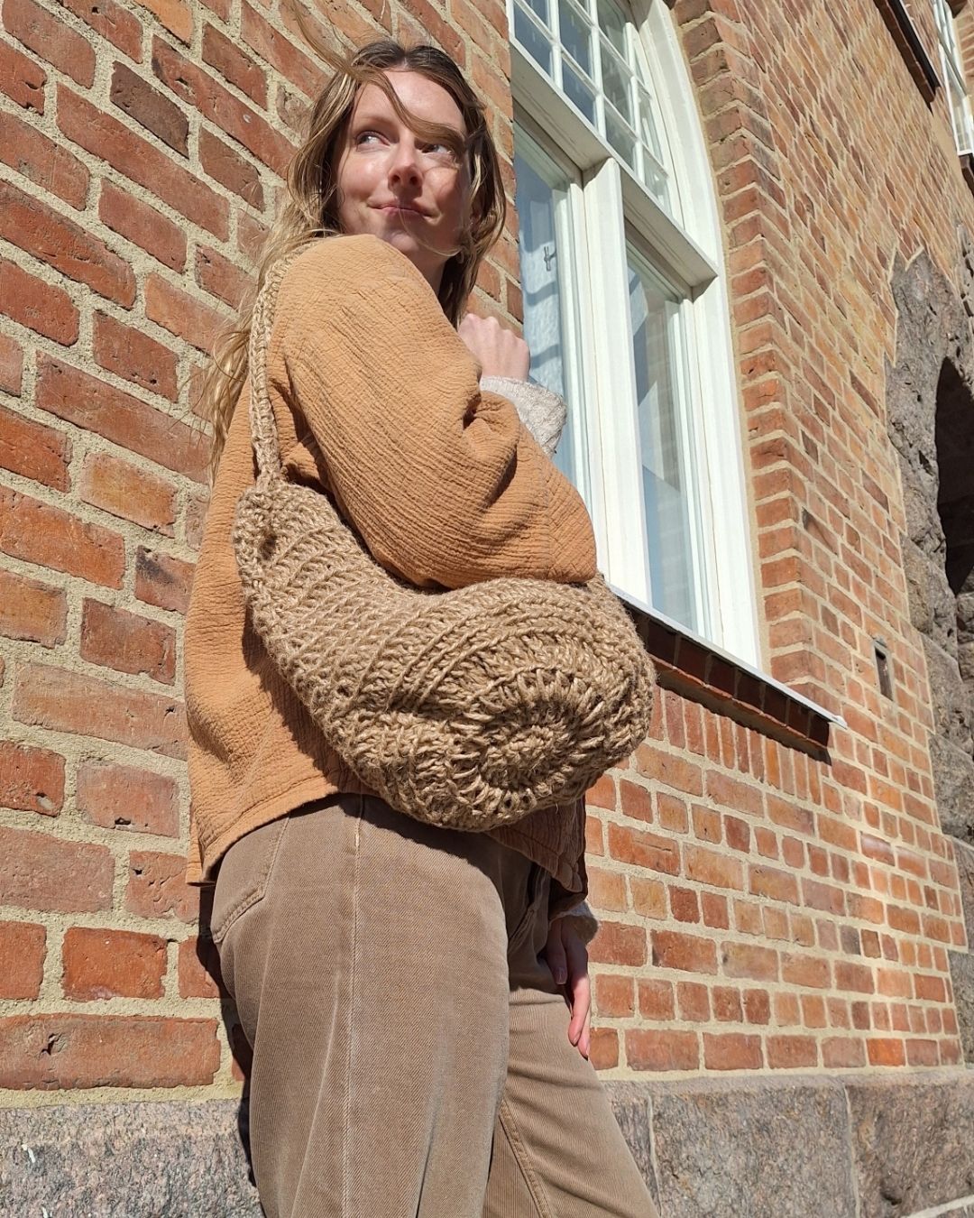 Sunflower Bottom Bag (ENG)